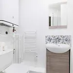Neuf Metro Jaures- 19 - 2p * باريس