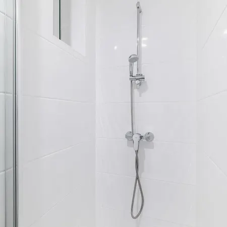 Neuf Metro Jaures- 19 - 2p Appartement